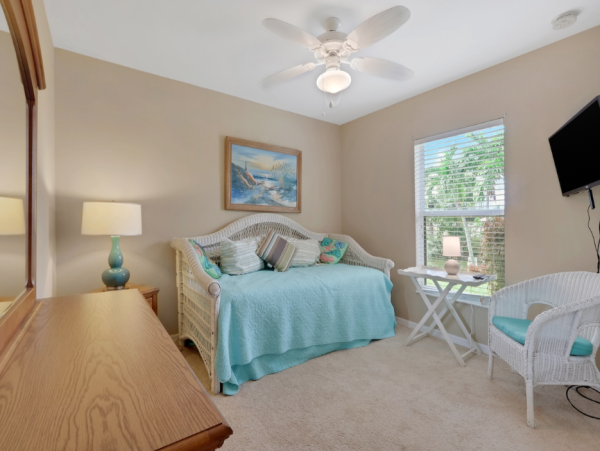 Waterfront Retreat in Northeast Cape Coral Three Bedroom with Private Pool